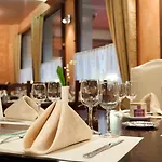 Hotel Logis Les Vignes Blanches 3*