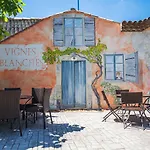 Logis Vignes Blanches*** Cosy Et Restaurant De Terroir Hotel 3*