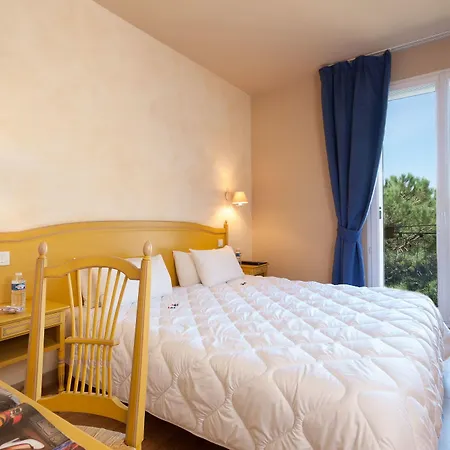 Logis Vignes Blanches*** Cosy Et Restaurant De Terroir Hotel Beaucaire (Gard)