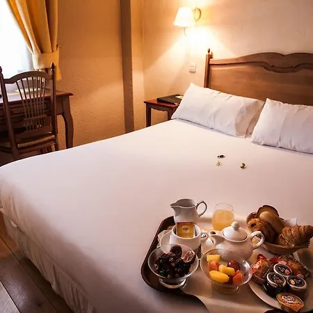 Logis Vignes Blanches*** Cosy Et Restaurant De Terroir Hotel