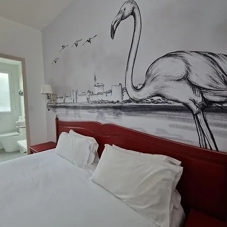 Logis Les Vignes Blanches Hotel 3*