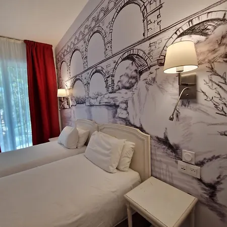 Logis Vignes Blanches*** Cosy Et Restaurant De Terroir Hotel Beaucaire (Gard)