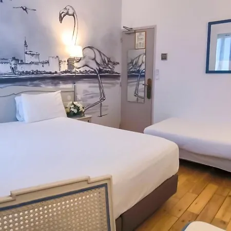 Hotel Logis Vignes Blanches*** Cosy Et Restaurant De Terroir Beaucaire (Gard)