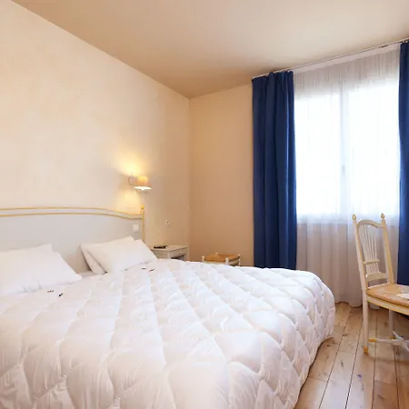 Hotel Logis Les Vignes Blanches 3*