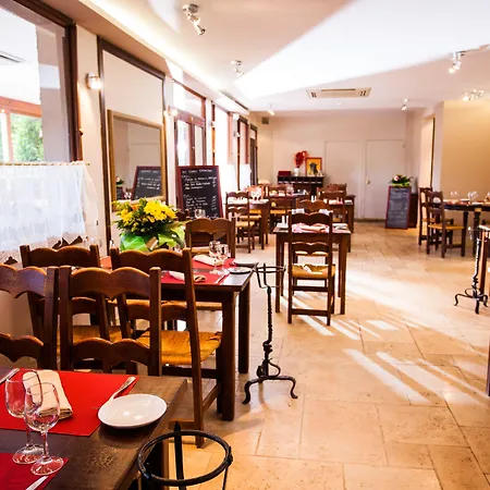 Logis Les Vignes Blanches 3*