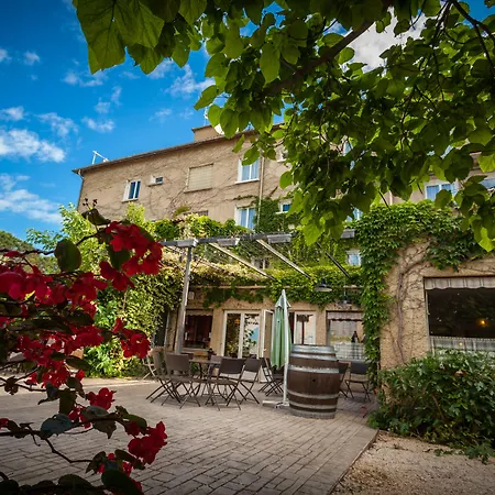 Logis Les Vignes Blanches 3* Beaucaire (Gard)