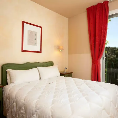 Logis Vignes Blanches*** Cosy Et Restaurant De Terroir Hotel 3*
