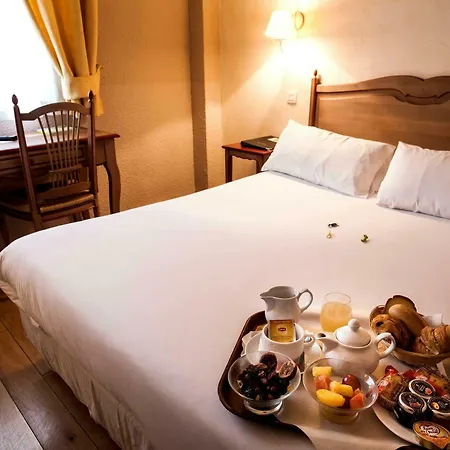Logis Vignes Blanches*** Cosy Et Restaurant De Terroir Hotel 3*