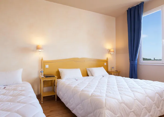 Logis Les Vignes Blanches Hotel Beaucaire (Gard)