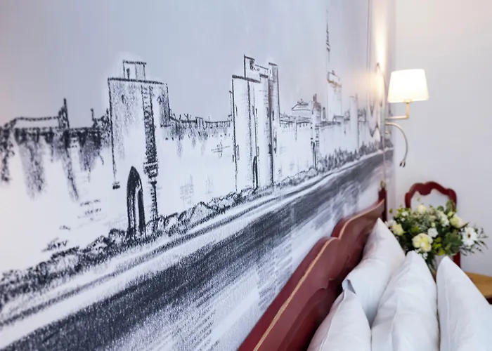 Logis Les Vignes Blanches Hotel 3*