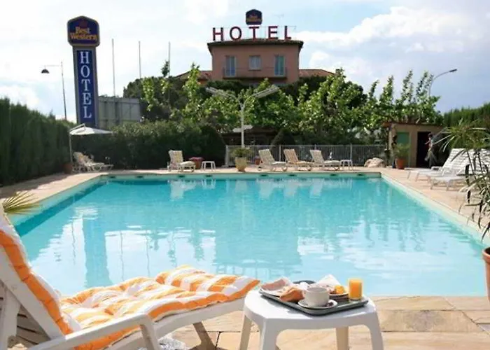 Hotel Logis Les Vignes Blanches